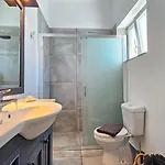 La Casa De Plaka *